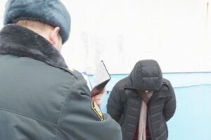 21-летний парень под Волгоградом угнал «ВАЗ-2106» и вымогал деньги