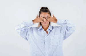 Диетологи перечислили полезные для глаз витамины