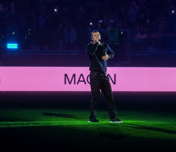 Рэпер Macan дал короткий концерт в Волгограде