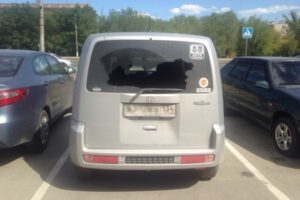 В Волгограде водитель на Daewoo расстрелял автомобиль Honda