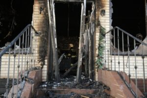 В центре Волгограда сгорело кафе: пострадавших нет