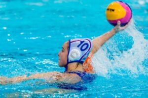 Волгоградская ватерполистка дважды поразила ворота венгерок