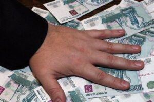 В Волгограде мошенник под видом чиновника похитил 750 тысяч рублей