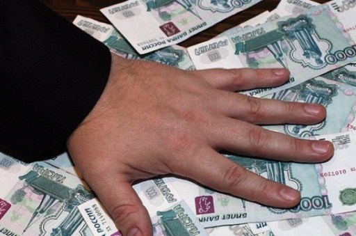 В Волгограде мошенник под видом чиновника похитил 750 тысяч рублей
