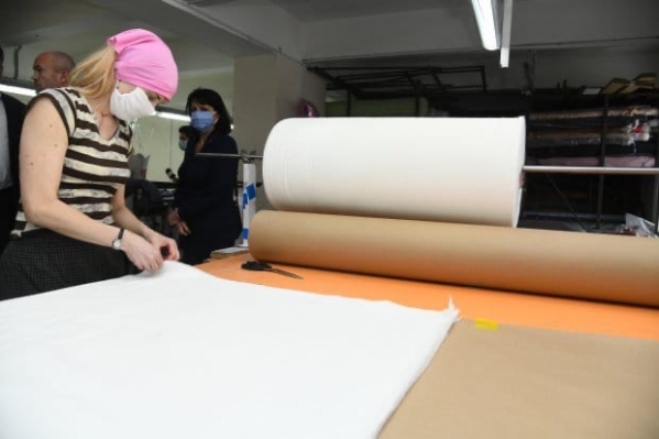 Предприятия Волгограда обеспечат жителей масками до 20 мая