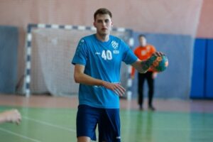 Первым новичком «Каустика» стал Антон Собина