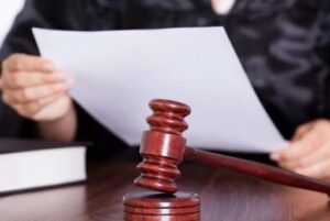 В Волгограде освободили убившую покупателя продавщицу