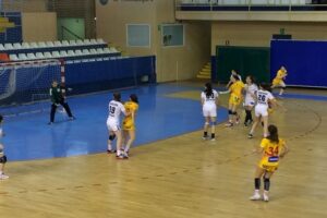 Молодые российские гандболистки обыграли сверстниц из Испании