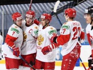 Российские хоккеисты вырвали победу у шведов