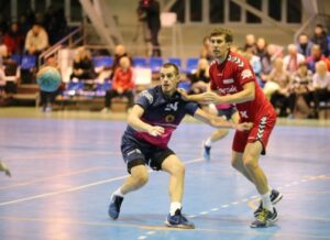 Волгоградский «Каустик» проиграл в Перми