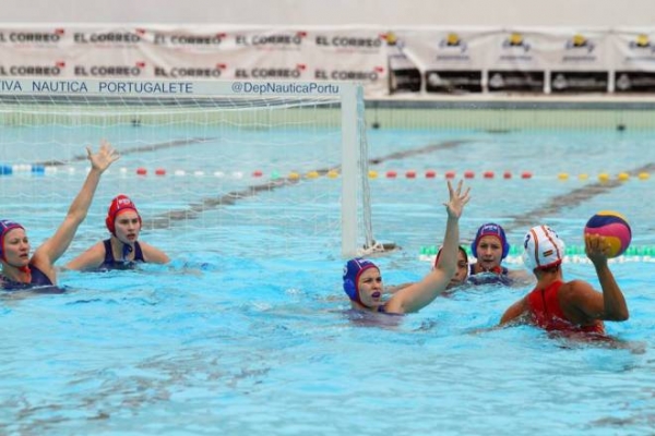 Российские ватерполистки проиграли сборной Испании