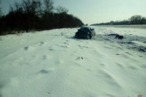 В Новониколаевском районе «Лада Приора» при обгоне опрокинулась в кювет