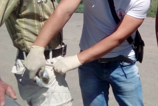 В Палласовке у 37-летнего школьного учителя изъяли наркотики