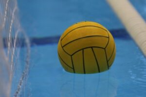 Волгоградские ватерполисты борются за награды первенства страны