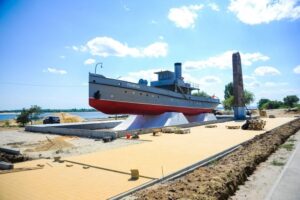 В Волгограде стартовала реставрация легендарного катера «Гаситель»