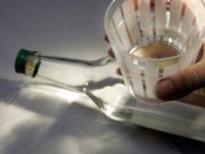 Пьяная волжанка избила собутыльницу