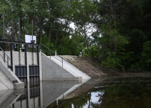 В Волгоградской области построили два новых водопропускных сооружения