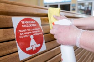 В Волгоградской области из-за жары могут разрешить ходить без перчаток