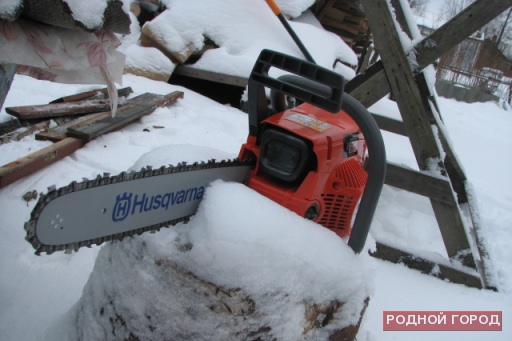 68-летний камышанин умер, отрезав себе ногу бензопилой