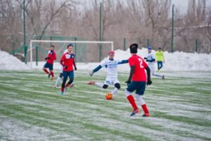 Какая одежда подходит для зимнего футбола, рассказали волгоградцам