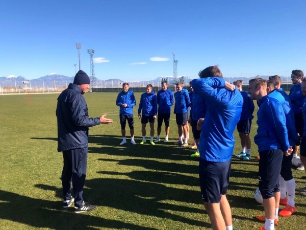 Волгоградский «Ротор» отправился на второй сбор в Турцию