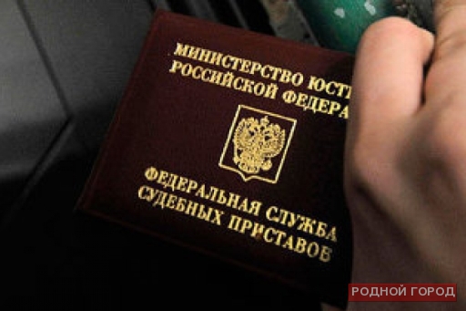 Должник за 5 тысяч рублей пытался выкупить грузовик и оборудование