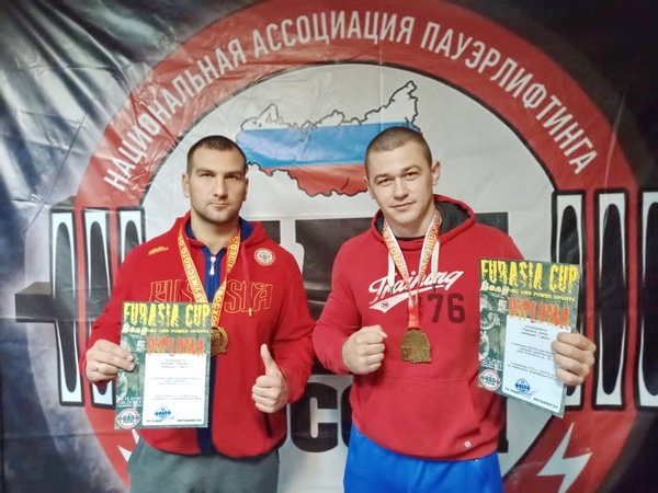 Силачи из УФСИН успешно выступили на крупном турнире