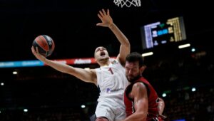 Баскетболисты ЦСКА неудачно стартовали в Евролиге