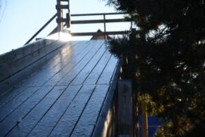 Для жителей Волгограда в центре открыли пятиметровые ледяные горки