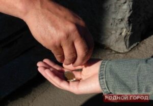 Многодетная волгоградка заставляла 6-летнего сына попрошайничать
