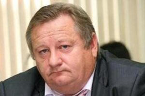 Экс-главу Кировского района Волгограда судят за езду в пьяном виде