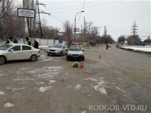 В Волгограде водитель насмерть сбил пешехода и скрылся