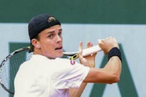 Алексей Ватутин вышел во второй круг турнира в Будапеште