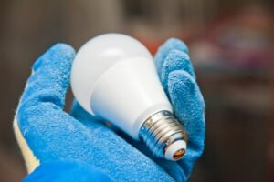 В Волгограде в 5 районах временно отключат свет 19 мая