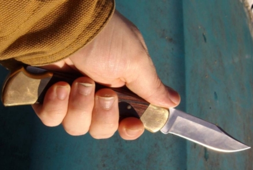 24-летний волжанин ударил в грудь ножом 22-летнего соседа