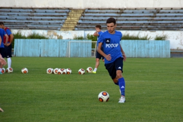 ФК «Ротор» покинул нападающий Михаил Бирюков