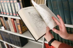 Волгоградцы активнее покупают книги русских классиков