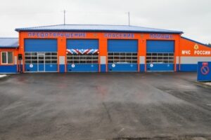 В промзоне на юге Волгограда потушили крупный пожар