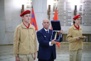 Капсулу памяти с землей Мамаева кургана из Волгограда доставят в Кузбасс