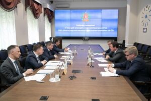 Андрей Бочаров обсудил будущее тракторного завода с представителями Минпромторга и Ростеха