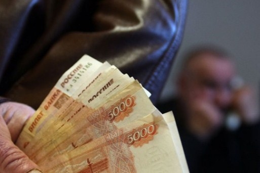 Волгоградец за 300 тысяч рублей хотел выкупить у полиции 4 задержанных