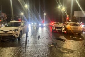 В центре Волгограда зафиксировано тройное ДТП