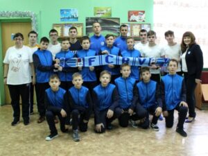 Футболисты волгоградского «Ротора» навестили слабослышащих ребят