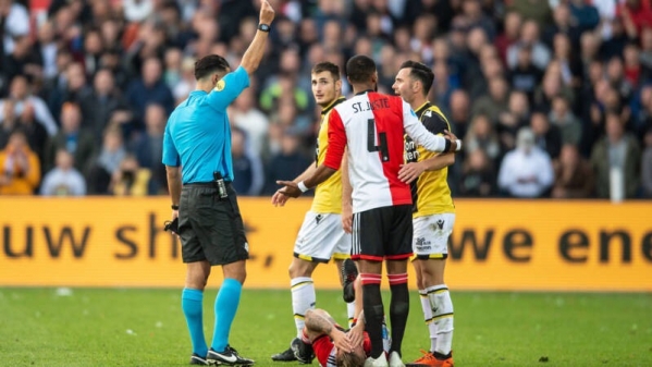 «Витесс» Леонида Слуцкого упустил ничью в Роттердаме