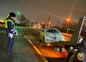 Под Волгоградом за езду без российских прав оштрафуют таксиста-иностранца