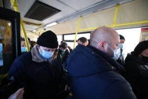 Из-за пандемии в Волгограде не хватает водителей автобусов