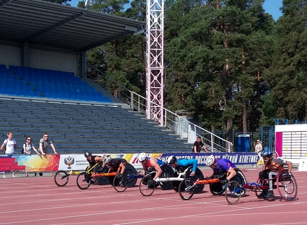 Волгоградский легкоатлет привез серебро из Челябинска