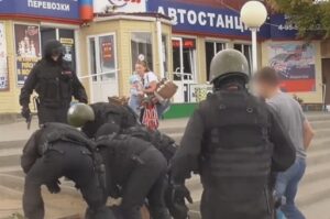 Двух грабителей инкассаторов «Почты России» судят в Камышине