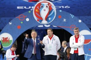 Леонид Слуцкий покидает свой пост