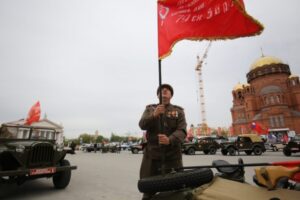 В Волгограде начался монтаж трибун на площади Павших Борцов к 9 мая